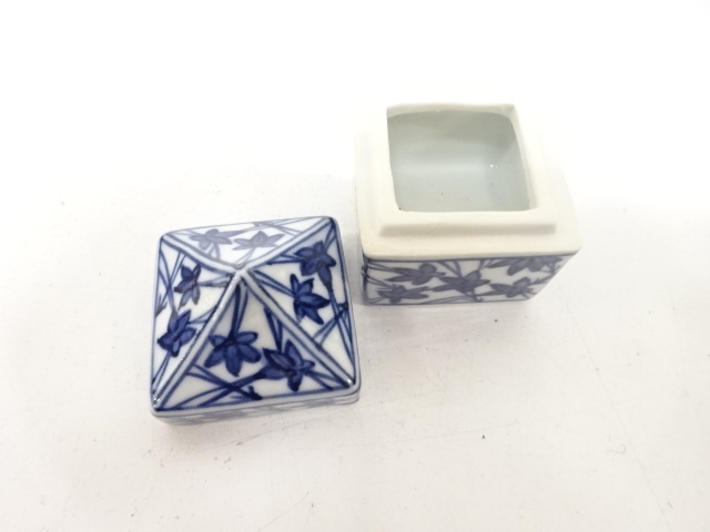  五世　乾山傳七造　染付　辻堂　香合